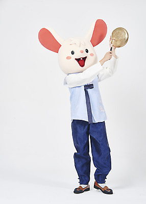 포토 JPG 스튜디오촬영 전신 한국전통 명절 남자 새해 실내 한명 서기 누끼 성인 두명 앞모습 30대 귀여움 한국인 쥐띠 쥐 한복 즐거움 흰배경 쥐캐릭터 꽹과리 동물탈 인형탈 흰쥐 성인남자한명만 2020년 경자년 국내포토 1 전통 기념일 감정 뷰포인트 동물캐릭터 백그라운드 컨셉 모션 타악기 한국 국악기 사람 동양인 내부 장년 흰색 십이지신 설치류 전통의상 연도 탈 남자한명만 성인남자만 파일형식