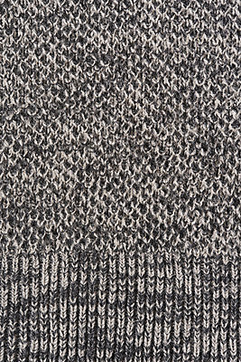 포토 JPG 스튜디오촬영 옷 백그라운드 겨울 재질 실내 따뜻함 근접촬영 사람없음 하이앵글 회색 직물 오브젝트 니트 질감 플랫레이 국내포토 계절 뷰포인트 컬러 상의 내부 플랫 파일형식