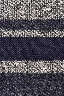 포토 JPG 스튜디오촬영 옷 백그라운드 겨울 재질 실내 따뜻함 근접촬영 사람없음 하이앵글 회색 직물 오브젝트 니트 질감 플랫레이 국내포토 계절 뷰포인트 컬러 상의 내부 플랫 파일형식