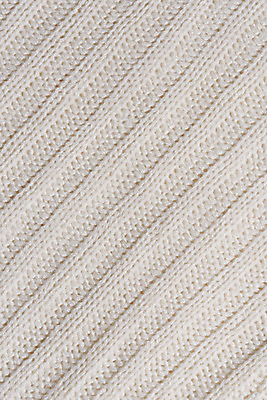 포토 JPG 스튜디오촬영 옷 백그라운드 겨울 재질 실내 따뜻함 사람없음 하이앵글 직물 오브젝트 니트 질감 아이보리 플랫레이 국내포토 계절 뷰포인트 컬러 상의 내부 플랫 파일형식