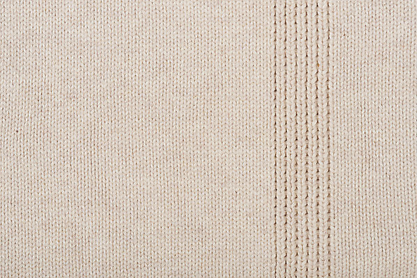 포토 JPG 스튜디오촬영 옷 백그라운드 겨울 재질 실내 따뜻함 사람없음 하이앵글 직물 오브젝트 니트 질감 베이지색 플랫레이 국내포토 계절 뷰포인트 컬러 상의 내부 플랫 파일형식