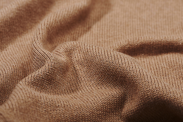 포토 JPG 스튜디오촬영 옷 백그라운드 겨울 재질 실내 따뜻함 사람없음 갈색 직물 오브젝트 니트 질감 2025년 트렌드컬러 국내포토 모카무스 계절 컬러 상의 내부 연도 파일형식