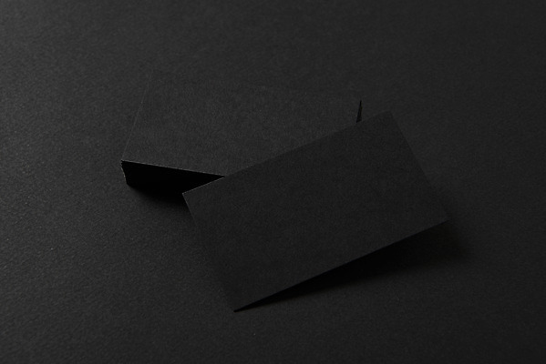 포토 JPG 스튜디오촬영 명함 재질 검은배경 프레임 실내 사람없음 사무용품 검은색 공백 오브젝트 디자인소스 목업 카피스페이스 편집소스 국내포토 컬러 백그라운드 문구용품 내부 파일형식