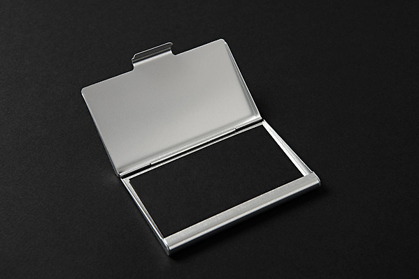 포토 JPG 스튜디오촬영 명함 재질 검은배경 프레임 실내 사람없음 사무용품 검은색 공백 오브젝트 명함집 디자인소스 목업 카피스페이스 편집소스 국내포토 컬러 백그라운드 문구용품 내부 파일형식