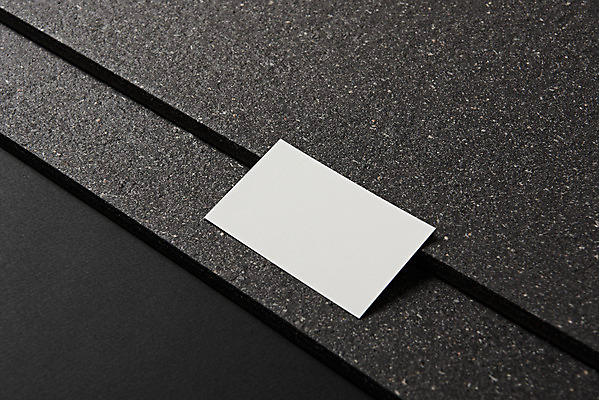 포토 JPG 스튜디오촬영 명함 재질 검은배경 프레임 실내 사람없음 사무용품 검은색 공백 돌_바위 흰색 오브젝트 디자인소스 목업 카피스페이스 편집소스 국내포토 컬러 백그라운드 문구용품 내부 파일형식