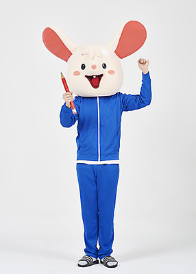 포토 JPG 스튜디오촬영 전신 남자 실내 한명 서기 들기 누끼 청년 성인 앞모습 운동복 연필 귀여움 파이팅 주먹 한국인 쥐띠 쥐 실업자 흰배경 청년실업 취업준비생 쥐캐릭터 동물탈 인형탈 흰쥐 성인남자한명만 2020년 경자년 국내포토 1 옷 뷰포인트 동물캐릭터 백그라운드 컨셉 모션 학용품 사람 동양인 내부 필기구 구직 흰색 십이지신 설치류 실업 연도 사회이슈 탈 남자한명만 성인남자만 파일형식