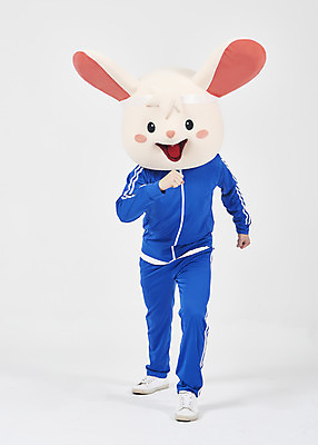 포토 JPG 스튜디오촬영 전신 남자 실내 한명 누끼 청년 성인 앞모습 운동복 달리기 귀여움 한국인 쥐띠 쥐 실업자 흰배경 청년실업 취업준비생 쥐캐릭터 동물탈 인형탈 흰쥐 성인남자한명만 2020년 경자년 국내포토 1 옷 뷰포인트 동물캐릭터 백그라운드 컨셉 모션 사람 동양인 내부 구직 흰색 십이지신 설치류 실업 연도 사회이슈 탈 남자한명만 성인남자만 파일형식