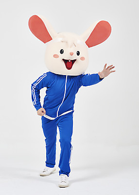 포토 JPG 스튜디오촬영 전신 남자 실내 한명 누끼 청년 성인 앞모습 운동복 달리기 귀여움 한국인 쥐띠 쥐 실업자 흰배경 청년실업 취업준비생 쥐캐릭터 손뻗기 간절함 동물탈 인형탈 흰쥐 성인남자한명만 2020년 경자년 국내포토 1 옷 뷰포인트 동물캐릭터 백그라운드 컨셉 모션 사람 동양인 내부 구직 흰색 십이지신 설치류 실업 연도 사회이슈 탈 남자한명만 성인남자만 파일형식