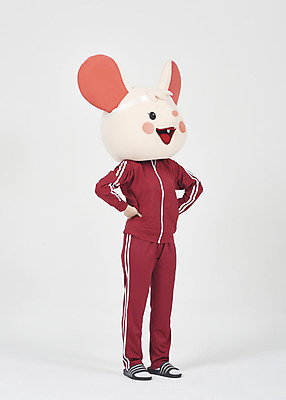 포토 JPG 스튜디오촬영 전신 여자 허리손 실내 한명 서기 누끼 20대 청년 성인 옆모습 운동복 귀여움 한국인 쥐띠 쥐 실업자 흰배경 청년실업 취업준비생 쥐캐릭터 동물탈 인형탈 흰쥐 성인여자한명만 2020년 경자년 국내포토 1 옷 뷰포인트 동물캐릭터 포즈 백그라운드 컨셉 모션 사람 동양인 내부 구직 흰색 십이지신 설치류 실업 연도 사회이슈 탈 여자한명만 성인여자만 파일형식