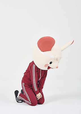 포토 JPG 스튜디오촬영 전신 여자 실내 한명 누끼 20대 청년 성인 옆모습 운동복 귀여움 한국인 쥐띠 사죄 쥐 무릎꿇기 실업자 흰배경 청년실업 취업준비생 쥐캐릭터 동물탈 소원빌기 인형탈 진심 흰쥐 성인여자한명만 2020년 경자년 국내포토 1 옷 뷰포인트 동물캐릭터 백그라운드 컨셉 모션 사람 동양인 내부 구직 흰색 십이지신 설치류 실업 연도 사회이슈 탈 여자한명만 성인여자만 파일형식