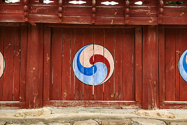 포토 JPG 주간 여행 한국 풍경 사람없음 야외 여름 관광지 여름풍경 대문 강원도 국내여행 명승지 삼태극 영월 영월향교 풍화루 국내포토 자연요소 계절 아시아 문 태극 향교 파일형식 여름_계절