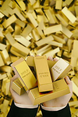 PSD 편집 편집이미지 손 들기 신체부위 3D소스 3D 행운 황금 디지털합성 오브젝트 금괴 당첨 편집소스 이미지편집 편집3D 컨셉 모션 사람 파일형식