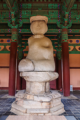 포토 JPG 주간 한국전통 여행 유적지 풍경 사람없음 야외 관광지 세계문화유산 문화재 가을 역사 한국사 조선시대 단청 부여 부여정림사지 백제역사유적지구 부여정림사지석불좌상 국내포토 자연요소 전통 계절 고건축 한국 충청남도 파일형식