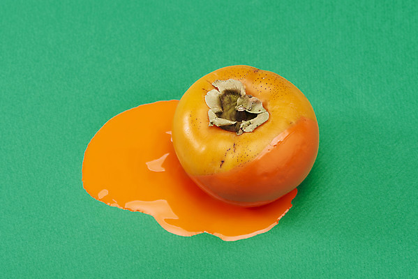 포토 JPG 스튜디오촬영 실내 감 미술 사람없음 한개 주황색 물감 오브젝트 그림 미술교육 창의력 창의성 초록배경 국내포토 1 교육 컬러 백그라운드 과일 문화예술 내부 초록색 미술도구 파일형식