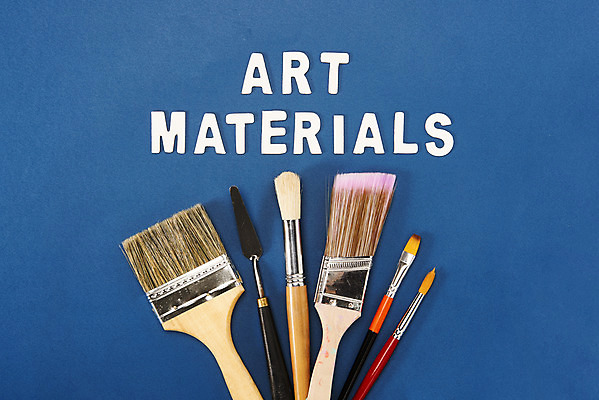 포토 JPG 스튜디오촬영 실내 미술 사람없음 파란색 하이앵글 여러개 물감 붓 오브젝트 그림 파란배경 페인트붓 미술교육 창의력 창의성 플랫레이 카피스페이스 클래식블루 물감나이프 국내포토 교육 뷰포인트 컬러 다수 백그라운드 문화예술 내부 공백 미술도구 플랫 파일형식 트랜드컬러