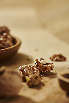 포토 JPG 스튜디오촬영 웰빙 실내 건강 근접촬영 사람없음 아웃포커스 여러개 견과류 오브젝트 알맹이 호두 부럼 웰빙음식 나무쟁반 슈퍼푸드 나무배경 국내포토 뷰포인트 다수 백그라운드 쟁반 촬영기법 내부 목재 정월대보름 건강식품 건강식 파일형식