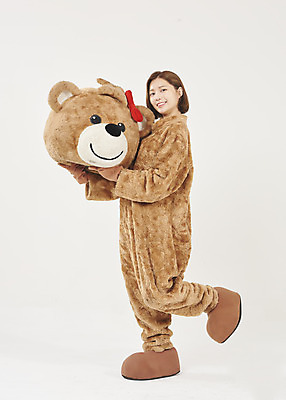 포토 JPG 스튜디오촬영 전신 여학생 여자 대학생 대학생라이프 실내 한명 서기 미소 들기 누끼 20대 청년 성인 옆모습 청춘 곰인형 한국인 흰배경 열정 여대생 아르바이트 다리들기 동물탈 인형탈 성인여자한명만 최저임금 비정규직 국내포토 1 학생 라이프스타일 감정 인형 뷰포인트 백그라운드 컨셉 비즈니스 모션 표정 사람 동양인 내부 경제 흰색 탈 여자한명만 성인여자만 파일형식