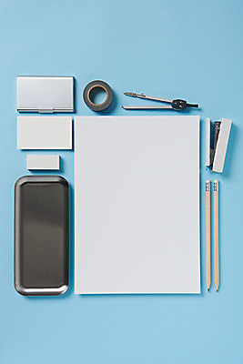 포토 JPG 스튜디오촬영 종이 명함 재질 프레임 쟁반 실내 사람없음 하이앵글 연필 사무용품 여러개 공백 스테이플러 오브젝트 지우개 파란배경 테이프 컴파스 명함집 디자인소스 목업 플랫레이 카피스페이스 편집소스 국내포토 뷰포인트 다수 백그라운드 문구용품 학용품 내부 파란색 필기구 플랫 파일형식