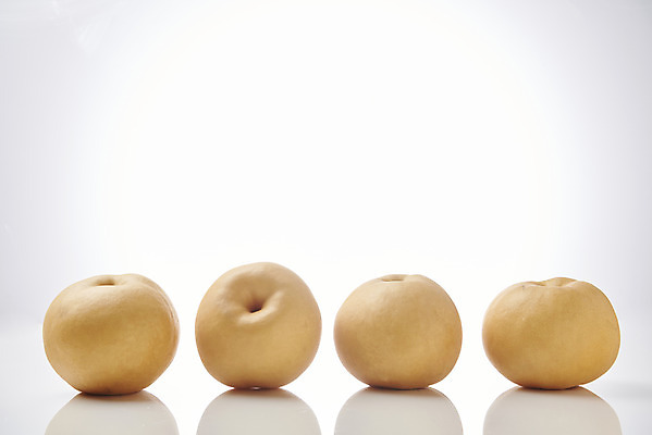 포토 JPG 스튜디오촬영 과일 실내 누끼 사람없음 여러개 신선 배 달콤 오브젝트 흰배경 일렬 선물세트 명절선물 국내포토 명절 다수 백그라운드 선물 내부 흰색 맛 파일형식