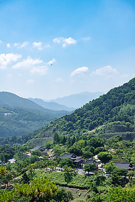 포토 JPG 주간 구름 한국전통 여행 유적지 하늘 풍경 사람없음 야외 여름 관광지 세계문화유산 문화재 역사 한국사 제천 청풍문화재단지 제천10경 금남루 금병헌 응청각 청풍망월산성 한벽루 국내포토 자연요소 전통 계절 고건축 한국 정자_건축물 충청북도 산성 파일형식