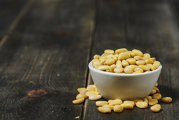 포토 JPG 스튜디오촬영 웰빙 실내 건강 사람없음 여러개 견과류 사기그릇 오브젝트 정월대보름 잣 부럼 웰빙음식 슈퍼푸드 나무배경 국내포토 그릇 명절 다수 백그라운드 내부 건강식품 건강식 파일형식