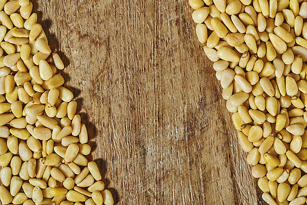 포토 JPG 스튜디오촬영 웰빙 프레임 실내 건강 사람없음 하이앵글 여러개 견과류 오브젝트 정월대보름 잣 부럼 웰빙음식 플랫레이 슈퍼푸드 나무배경 국내포토 명절 뷰포인트 다수 백그라운드 내부 플랫 건강식품 건강식 파일형식