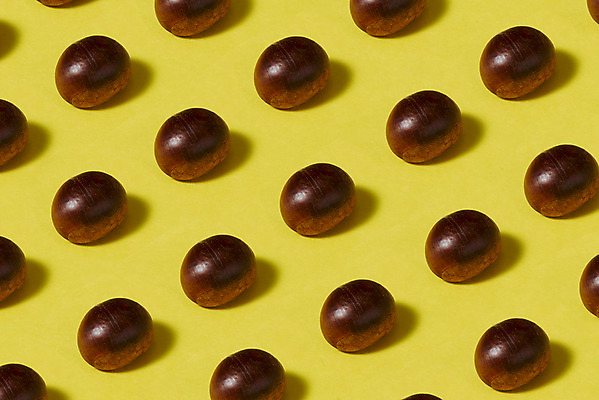 포토 JPG 스튜디오촬영 웰빙 패턴 실내 건강 사람없음 여러개 견과류 밤 오브젝트 일렬 정월대보름 부럼 웰빙음식 노란배경 슈퍼푸드 국내포토 명절 다수 백그라운드 무늬 내부 노란색 건강식품 건강식 파일형식