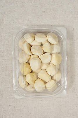 포토 JPG 스튜디오촬영 웰빙 실내 건강 사람없음 하이앵글 여러개 견과류 밤 오브젝트 정월대보름 부럼 웰빙음식 포장용기 깐밤 베이지색배경 플랫레이 슈퍼푸드 국내포토 명절 뷰포인트 다수 백그라운드 내부 플랫 밤_견과류 건강식품 건강식 베이지색 포장재료 파일형식