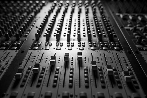 포토 JPG 해외이미지 음악 음향기기 사람없음 장비 DJ 제어 사운드믹서 해외포토 문화예술 전자제품 파일형식 이미지허브