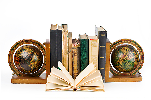 포토 JPG 해외이미지 교육 선 날씨 선반 사람없음 책 정보 수확 골동품 흰색 클래식 도서관 수집 배열 복고 문학 고립 옛날 줄서기 중고 문해 해외포토 컬러 가구 컨셉 농업 모션 파일형식 이미지허브