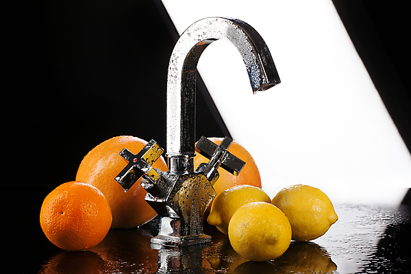 포토 JPG 해외이미지 디자인 백그라운드 컨셉 가정 아파트 주택 실내 사람없음 내부 장식 물 빛 금속 기계 장비 회색 젖음 추위 욕실 흰색 액체 고급 우아함 수리 닫기 떨어짐 위생 씻기 믹서 순수 오브젝트 싱크대 수도꼭지 온도 공학 위생관리 철강 스타일 해외포토 자연요소 교육 컬러 모션 재질 관리 건물 청결 개수대 파일형식 이미지허브