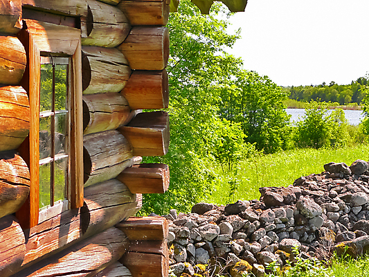 포토 JPG 해외이미지 주간 나무 주택 돌담 사람없음 야외 시골 나무집 해외포토 자연요소 식물 건물 담장 돌_바위 파일형식 이미지허브