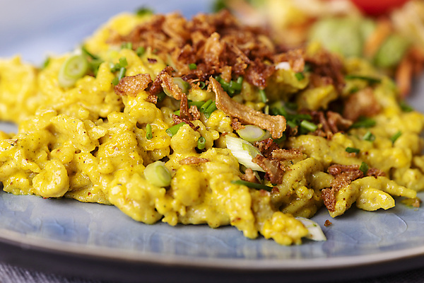 포토 JPG 해외이미지 전통 접시 음식 부분 탁자 양파 치즈 파스타 독일 파슬리 요리 사람없음 목재 옆모습 식사 저녁식사 샐러드 시골 신선 오스트리아 굽기 국수 반죽 파 점심식사 삶기 전문 바이에른사람 맛있는 해외포토 나무 식기 유럽 뷰포인트 가구 채소 재료 유제품 서양음식 면류 구이 파일형식 이미지허브