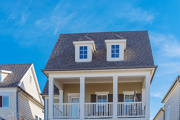 포토 JPG 해외이미지 외관 창문 지붕 부동산 주택 프레임 굴뚝 사람없음 목재 울타리 미국 고급 확대 맨션 타일 산등성이 시트 철책 텍사스 해외포토 나무 컨셉 북아메리카 재료 산 건물 담장 재산 파일형식 이미지허브