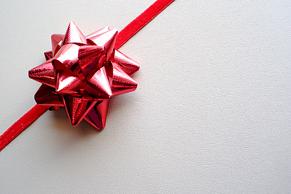 포토 JPG 해외이미지 리본 실내 사람없음 흰배경 별모형 별장식 카피스페이스 해외포토 별 백그라운드 내부 장식 모형 공백 흰색 파일형식 이미지허브