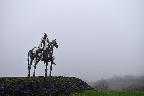 포토 JPG 해외이미지 캐릭터 조각 아침 미래 미술 사람없음 안개 역사 대표 무서움 과거 신화 아일랜드 영웅 전사 기수 뿌연 전설 필승 치프 해외포토 주간 감정 유럽 컨셉 날씨 문화예술 우승 파일형식 이미지허브