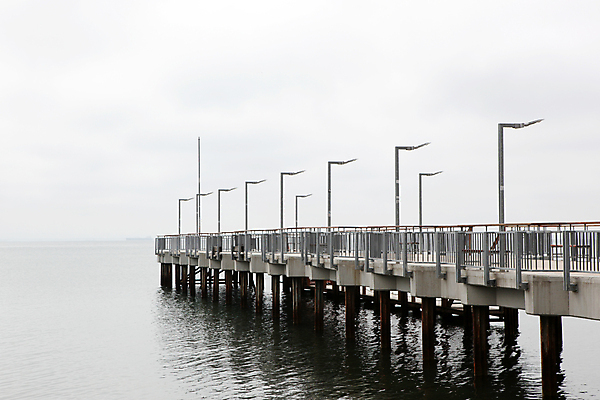 포토 JPG 해외이미지 유럽 바다 여행 백그라운드 겨울 교통시설 자연 하늘 휴가 사람없음 야외 물 반사 항구 흰색 도시 포트 불가리아 해외포토 자연요소 계절 나라 컬러 교통 시설 생태계 파일형식 남유럽 이미지허브