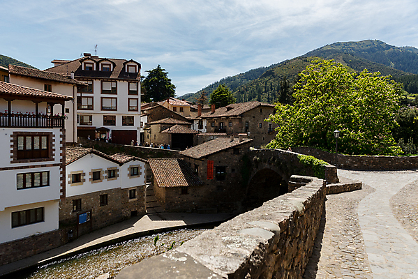 포토 JPG 해외이미지 꽃 유럽 여행 백그라운드 밭 건축양식 창문 자연 지붕 산 거리 주택 사람없음 건물 강 갈색 마을 봄 골동품 시골 중세 스페인 장면 타운 옛날 절정 해외포토 식물 건축물 계절 건축 나라 컬러 농업 도시 역사 생태계 파일형식 이미지허브