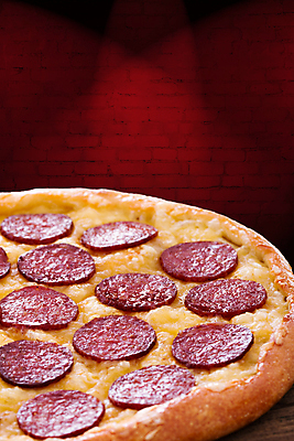 포토 JPG 해외이미지 전통 음식 조각 토마토 채소 재료 치즈 피자 패스트푸드 요리 사람없음 목재 식사 저녁식사 이탈리아 껍질 시골 최고 굽기 허브 올리브 햄 후추 바질 살라미 해외포토 나무 식물 열매 유럽 유제품 서양음식 육류 인스턴트 구이 향신료 파일형식 이미지허브