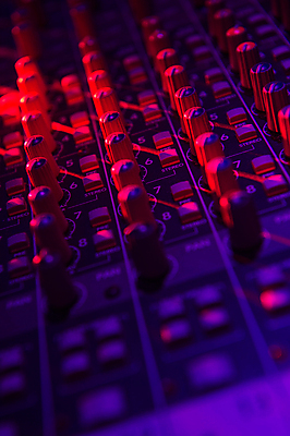 포토 JPG 해외이미지 음악 음향기기 사람없음 장비 DJ 제어 사운드믹서 해외포토 문화예술 전자제품 파일형식 이미지허브