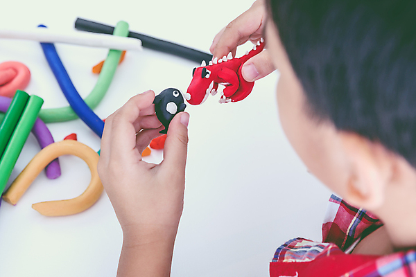 포토 JPG 해외이미지 스튜디오촬영 모델 손 교육 행복 감정 어린이 장난 상상 기술 창조 미술 한명 사람 소년 취미 학습 청춘 컬러풀 장난감 유치원 수확 작업 집중 복고 반죽 만들기 점토 조형 수공예 개발 흥미 수평선 해외포토 1 남자 컬러 컨셉 농업 모션 문화예술 실내 신체부위 공예 파일형식 이미지허브