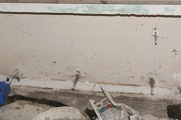 포토 JPG 해외이미지 벽 겨울 창문 주택 실내 사람없음 금속 기계 가전제품 에너지 추위 흰색 뜨거움 위생 큼 난방기 라디오 복고 아날로그 시스템 온도 구식 라디에이터 엘리먼트 예산 옛날 울퉁불퉁 효율 비용 해외포토 계절 컬러 컨셉 재질 내부 건물 경제 전자제품 크기 난방용품 파일형식 이미지허브