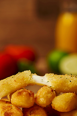 포토 JPG 스튜디오촬영 음식 치즈 실내 근접촬영 사람없음 아웃포커스 쌓기 튀김 늘이기 파슬리가루 치즈스틱 바삭바삭 나무배경 국내포토 뷰포인트 백그라운드 컨셉 모션 유제품 촬영기법 내부 과자 가루 파일형식