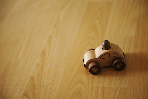 포토 JPG 서울 실내 사람없음 목재 장난감자동차 감성 나무배경 국내포토 나무 백그라운드 컨셉 재료 한국 내부 장난감 파일형식