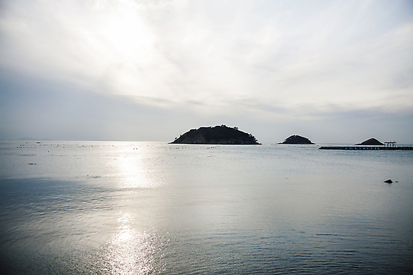 포토 JPG 주간 구름 바다 섬 하늘 사람없음 야외 반사 전라남도 남해 완도 수평선 국내포토 자연요소 전라도 파일형식