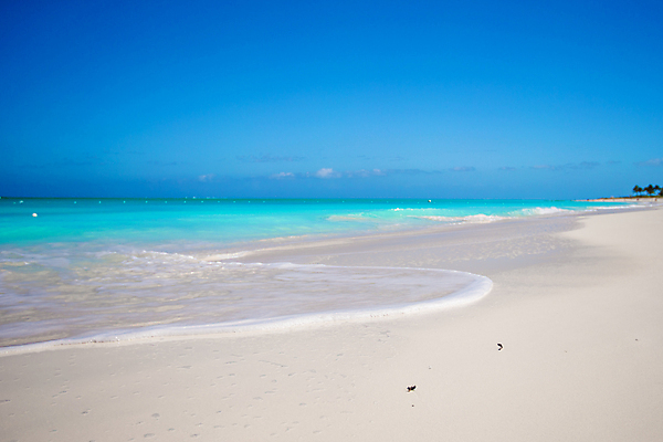포토 JPG 해외이미지 주간 하늘 해변 사람없음 야외 여름 맑음 여름풍경 휴양지 해외포토 자연요소 계절 바다 날씨 풍경 장소 파일형식 여름_계절 이미지허브