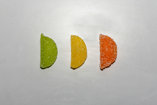 포토 JPG 해외이미지 음식 조각 오렌지 과일 휴가 디저트 귤 건강 사탕 사람없음 빨간색 초록색 컬러풀 노란색 여러개 줄무늬 활발 흰색 대접 달콤 맛 설탕 먹기 레몬 오브젝트 젤리 고무 고립 해로움 맛있는 해외포토 컬러 다수 컨셉 무늬 모션 파일형식 이미지허브