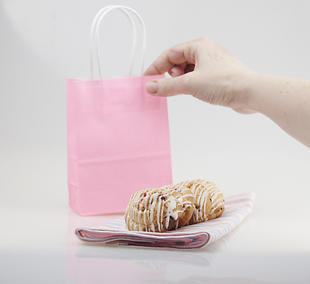 포토 JPG 해외이미지 전통 종이 음식 크리스마스 겨울 가방 휴가 디저트 부활절 새해 선물 사람없음 장식 세트 쿠키 우주 케이크 얼음 빵집 흰색 축하 대접 생일 그룹 달콤 아침식사 작음 굽기 크림 오브젝트 페스츄리 핸드메이드 많음 카피스페이스 맛있는 해외포토 자연요소 잡화 계절 기념일 빵 컬러 컨셉 상점 식사 공백 맛 크기 구이 파일형식 이미지허브