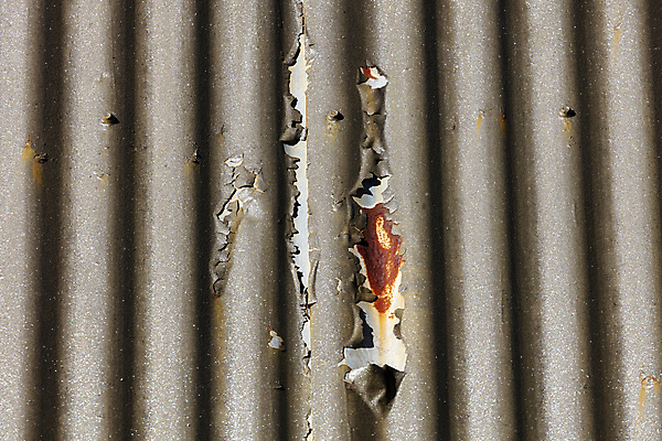 포토 JPG 해외이미지 사람없음 야외 건물 물 갈색 환경 사진촬영 페인트 손상 회색 분위기 균열 보호 철 부식 그림 골절 옛날 해외포토 자연요소 건축물 컬러 컨셉 의학 모션 촬영 파일형식 이미지허브