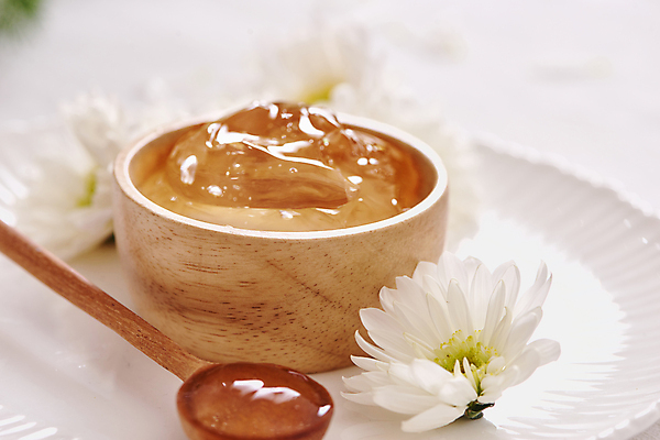 포토 JPG 해외이미지 접시 꽃 실내 사람없음 피부관리 흰배경 나무숟가락 나무그릇 알로에 알로에베라 알로에젤 해외포토 식물 그릇 식기 백그라운드 내부 목재 뷰티 숟가락 화장품 흰색 젤 파일형식 이미지허브